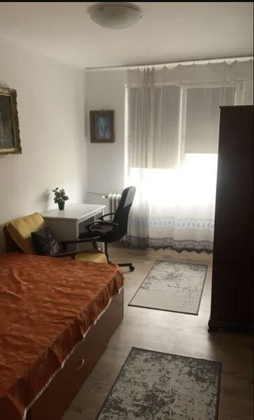 Obor, Teiul Doamnei, Colentina, langa sectia 7 politie